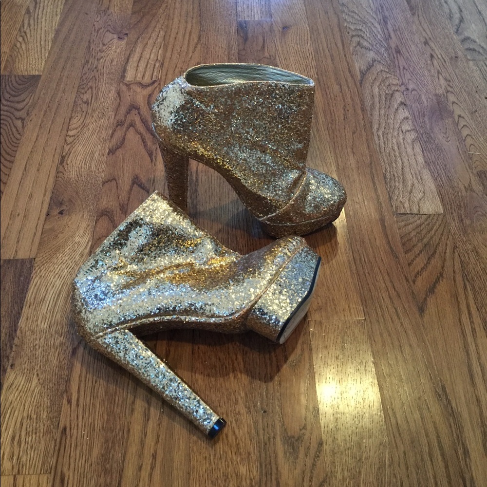 ⚡️ sparkle gold glitter booties ⚡️